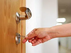 City Locksmith Services Chula Vista, CA 619-210-7027